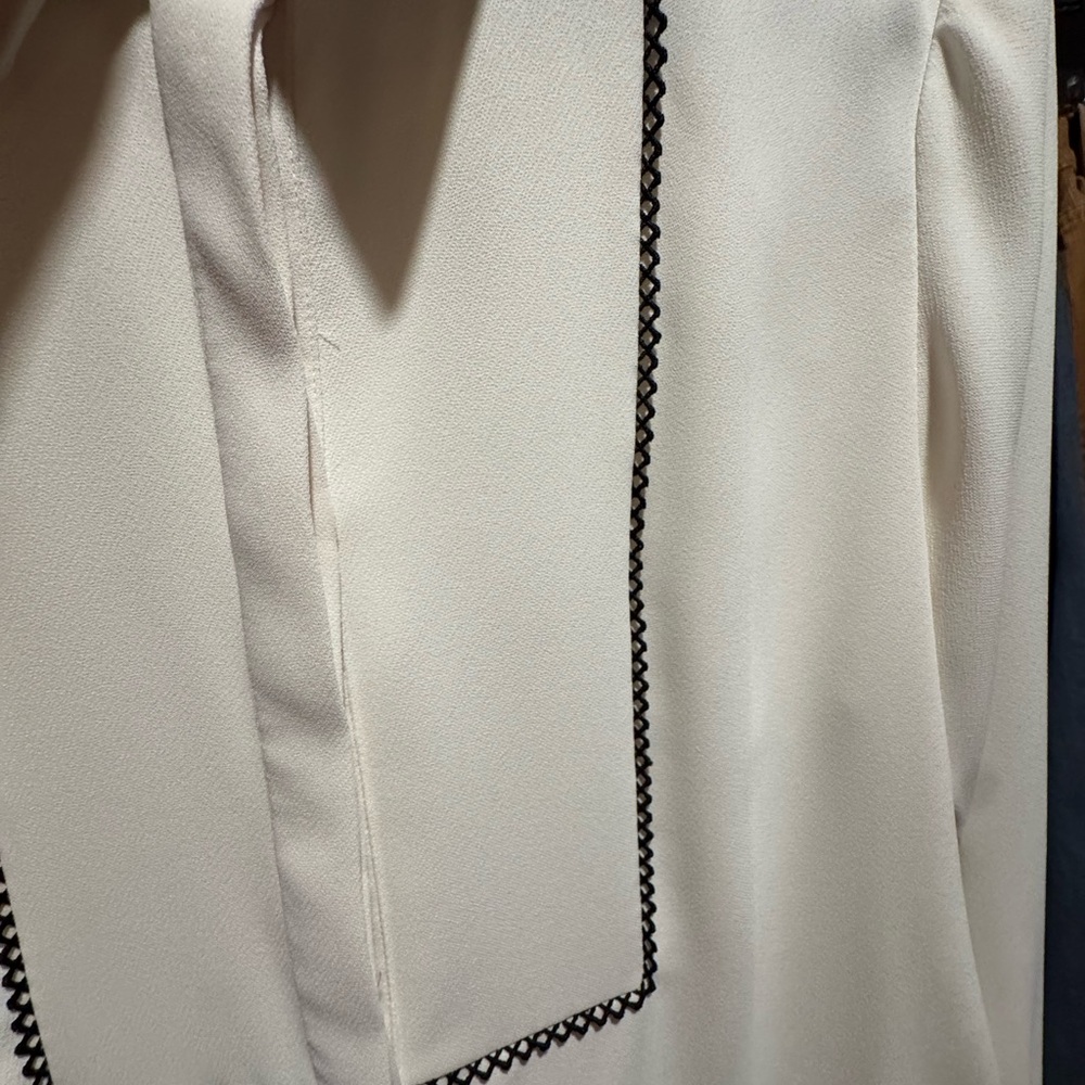 Zara White Blouse with Black Trim - Picture 7 of 7